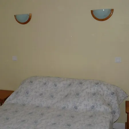 Le Castel Medicis ル・モンドール